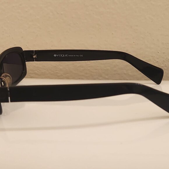Vogue VO 3252 unisex sunglasses